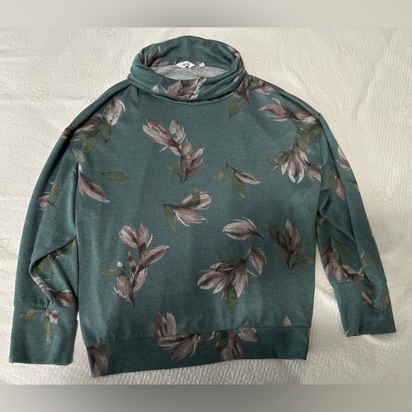 Reitmans Sweaters - Reitmans Women’s Floral Sweater -Size XL